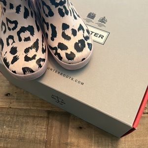 Classic Hunter Boot in Light Pink Leopard Print